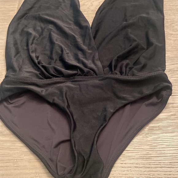 Black low cut low back halter one piece swimsuit - Picture 3 of 6